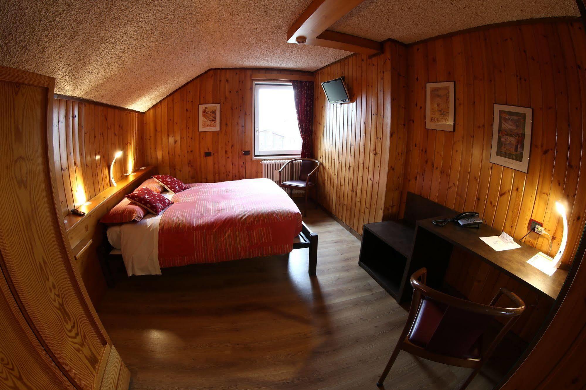 Albergo Quarto Pirovano Passo Stelvio Exteriér fotografie